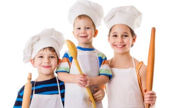 kids-learning-cooking-skills